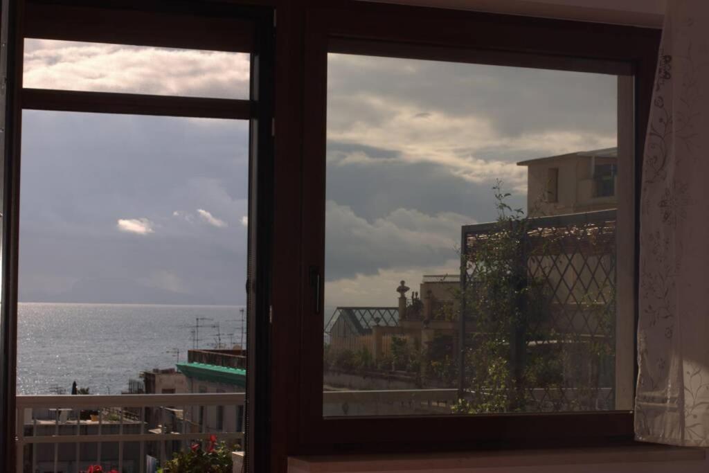 Ferienwohnung La Finestra Sul Golfo Neapel Exterior foto
