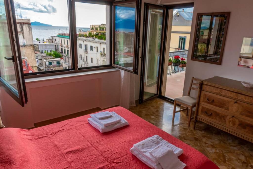 Ferienwohnung La Finestra Sul Golfo Neapel Exterior foto